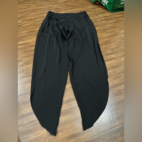 Haute Hippie 100% silk boho black flowy pants size XS revolve brand - Picture 3 of 10